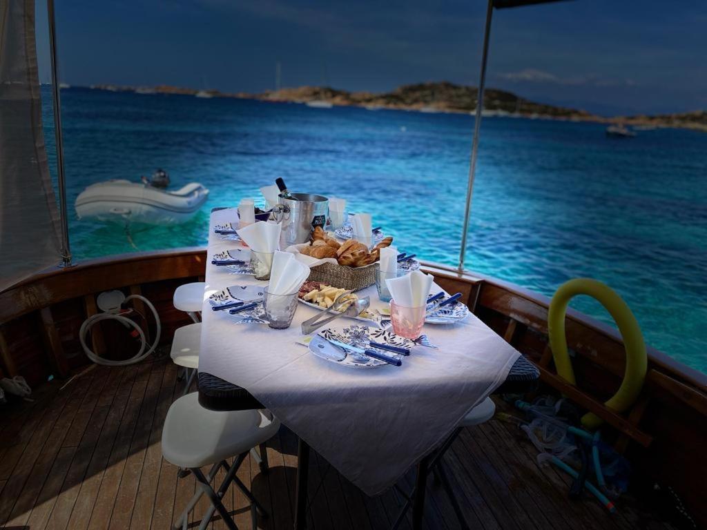 Casa Ilva Hotel La Maddalena  Eksteriør billede