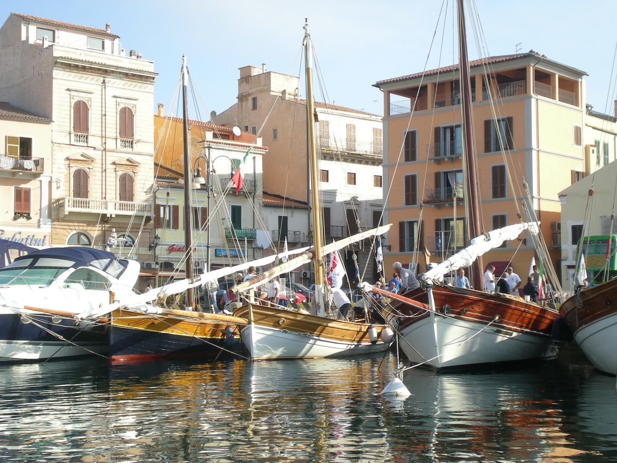 Casa Ilva Hotel La Maddalena  Eksteriør billede